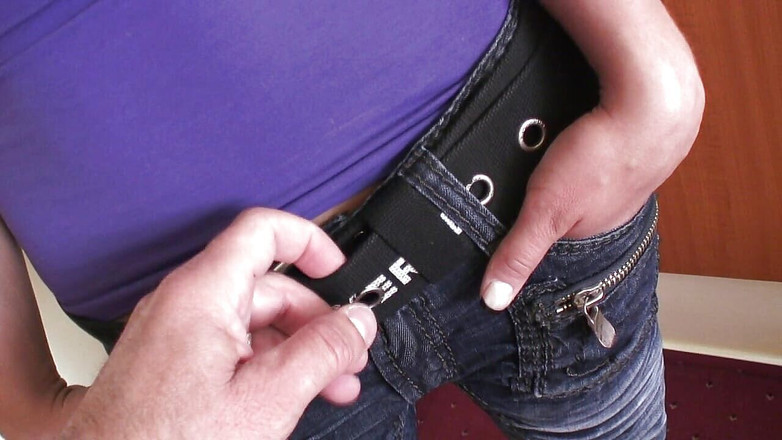 Analiscius: Su coño siempre puede tomar una gran polla