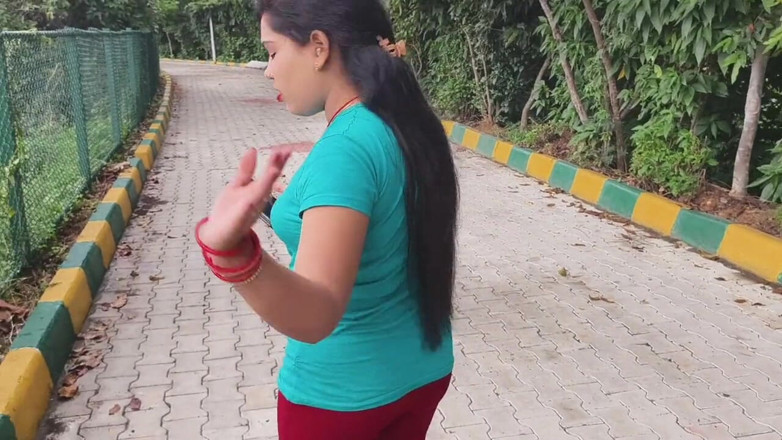 Sona bhabhi: Odia Desi Wife Enjoy with Her Boyfriend in Park