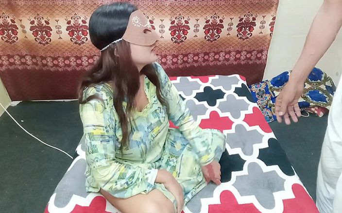 MehwishButt: Gái Ấn Độ gợi cảm