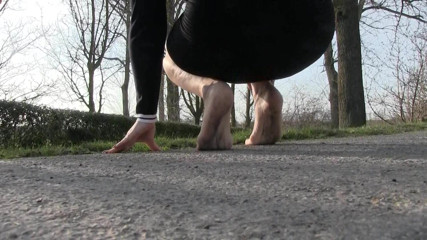 Yvette xtreme: Waktu musim semi - waktu barefoot