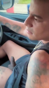 Paja Se Masturba En El Auto, Hace Pis Y Se Corre En La Calle