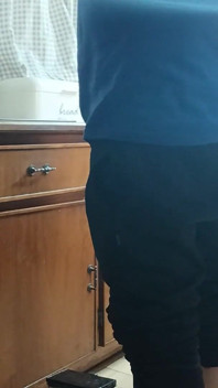 Ayah tiriku yang sange nggak sabar ngentot memek aduhaiku lagi