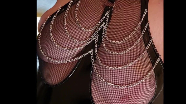 BBW_Wife: Zkoušení mého PVC &amp; Chain basque před naším výletem do Sex...