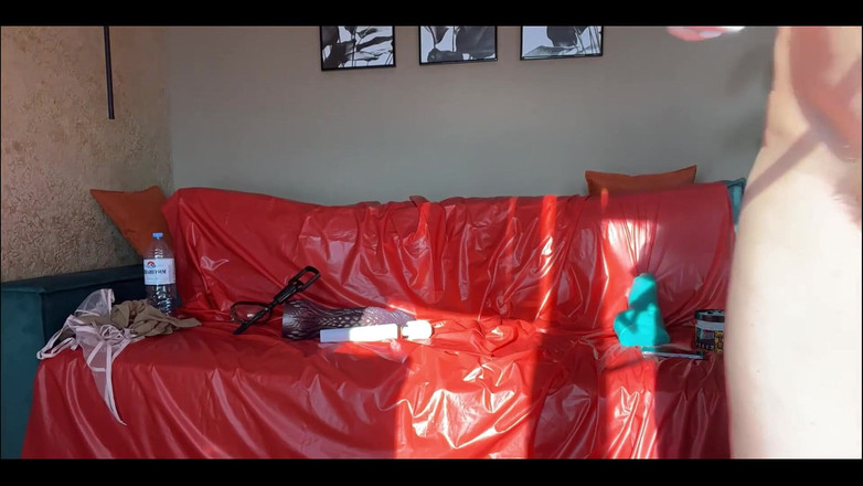 Crazywifeslut: Usando nuevo consolador