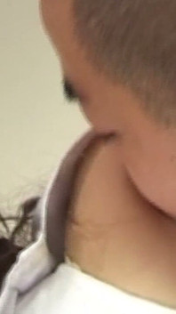 Madura asiática milf gime salvajemente de la adoración de cuello