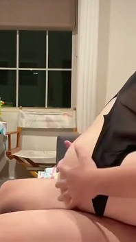 A Chinese Married Woman Gave Me a Blowjob, Then Squeezed Out My Semen with Her Big Ass