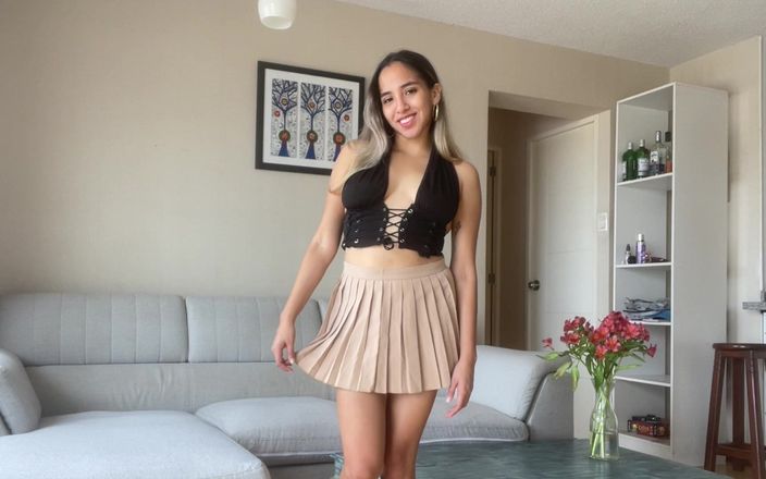 Goddess Alexa femdom: 信息提取勒索-幻想合集 第1部分