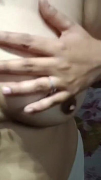 Bhabhi 대기, X 소년 친구