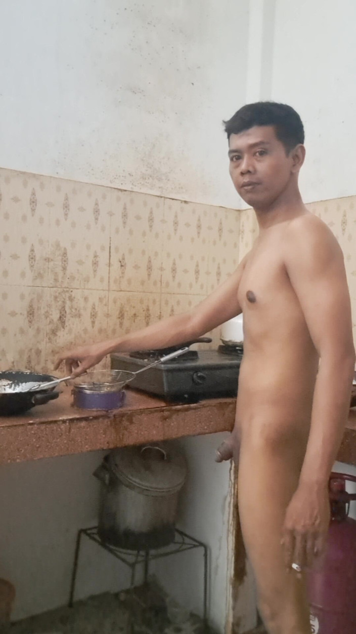 David Studio: Hi Girls...do You Like Cooking