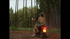 Muschi movie official: Neúspěšný Wanker vsadí svou manželku na poker a sleduje, jak...