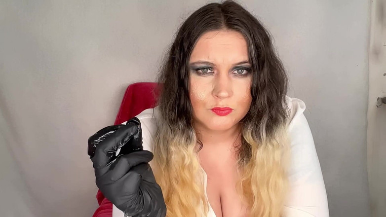 MissFFW: Padrona donna donna descrive come tratterà il tuo culo schiavo