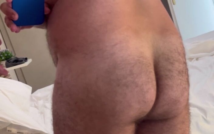 Furrycubster: Hairy Bear Jerks off in Front of a Mirror and...