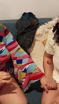 Vrouw wordt anaal gelezen en verandert me in haar onderdanige huisdier ft Reyna Tirana & babyluna939 deel 1