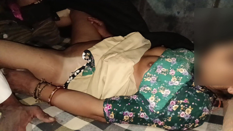 Indian sex2: Indická desi manželka šuká sexy waif manžel sex s indickou bhabhi