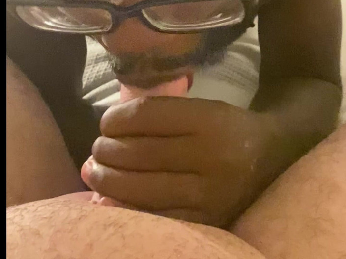 Candy Licker: Сосу этому пухлому мужчине мясистый член