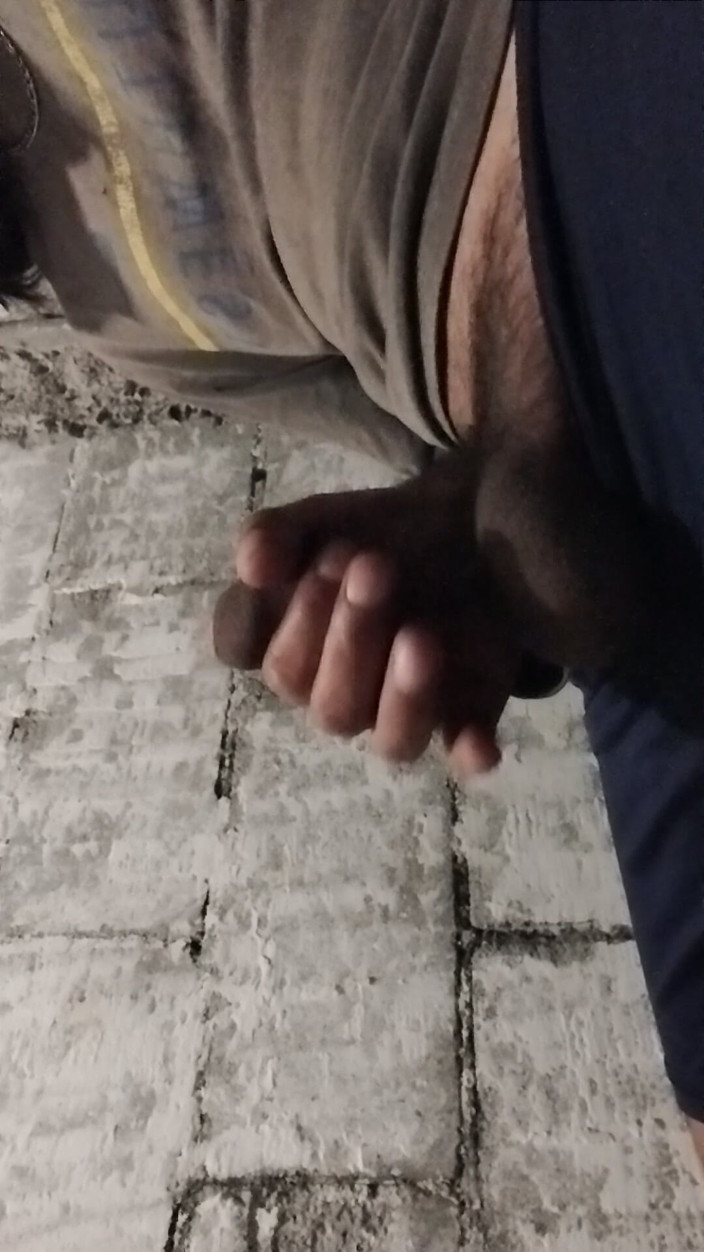 AlexAlejandro13: Aidez ce beau-père à se masturber
