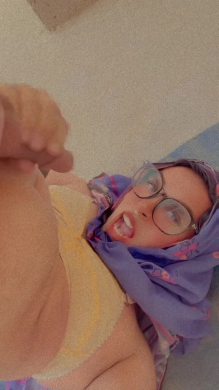 Apple00001: Sono libero e assetata alla volta.