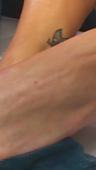 Mooie blonde milf hard geneukt en krijgt sperma op voeten