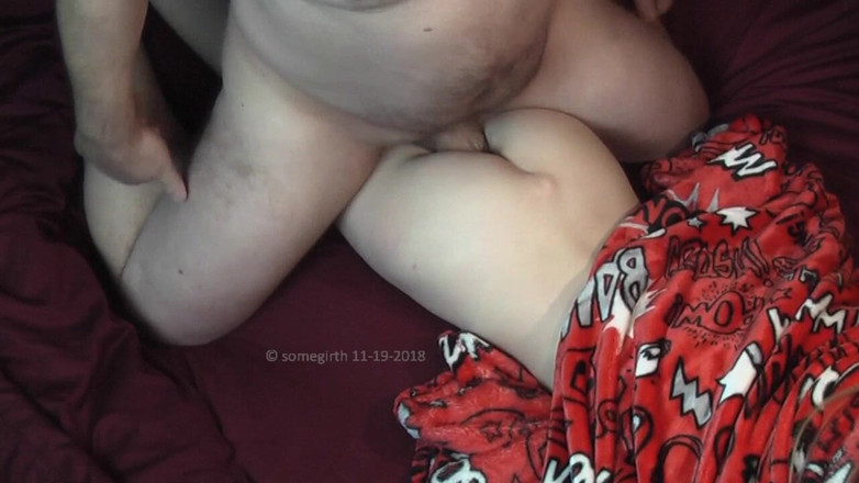 Some Girth: Awek suka zakar tebal yang terdedah kepada tulang