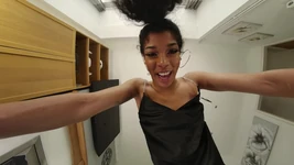 Sabrina Jade - op gezicht zitten in een panty