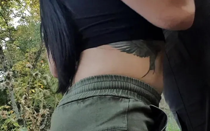 YSP Studio: Hiking Vlogger Find a Cock to Suck - Selfie Blowjob