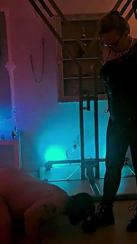 Monika schmidt thổi kèn đào tạo cuckolding strapon chó cái nhổ nước bọt làm nhục bằng lời nói