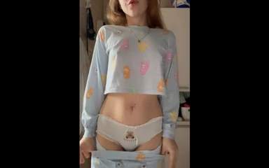 Tari striptis manis untuk ayah pagi-pagi