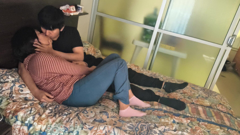 Moo DBOXXX: Moje 18letá křesťanská kamarádka potřebovala vzorek mužské šťávy, její přítel nic neví...