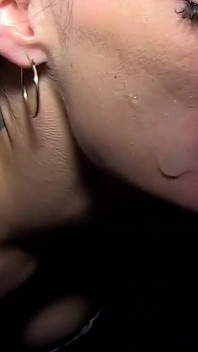 Puta milf esposa Victoria el cuerpo va de noche