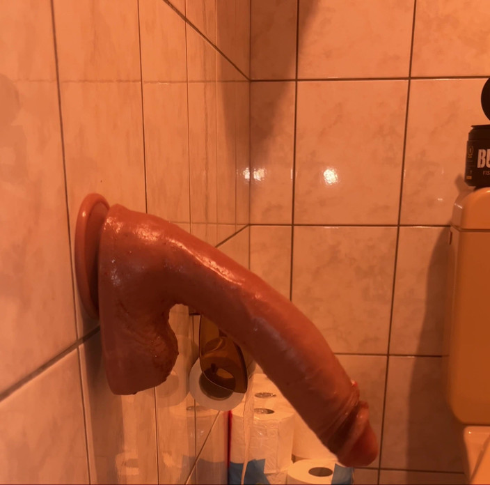 Almaviva: 不眠症はおじいちゃの愛のおもちゃでソドミーに等しい