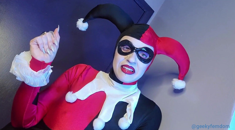 Geeky Femdom: Harley aiuta nightwing