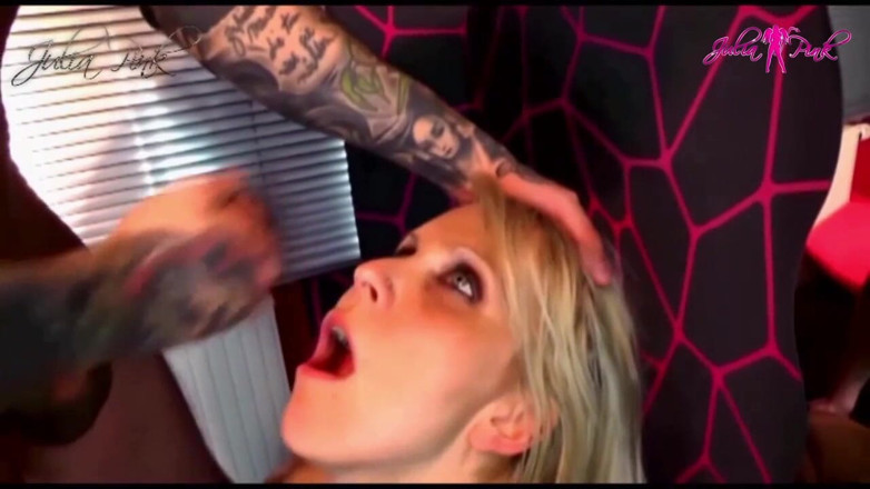 Julia Pink: Extreme cum games compilation