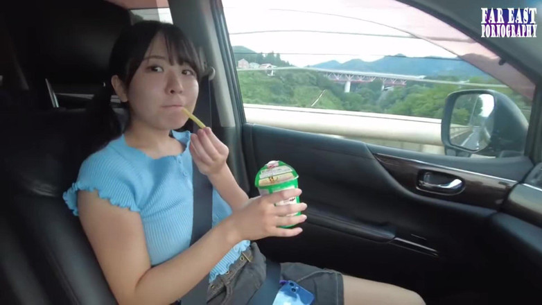 Far East pornography: 야생 노출 도주 3부에서 정액을 사랑하는 미녀와 태양 키스 F-cup 스릴 라이드