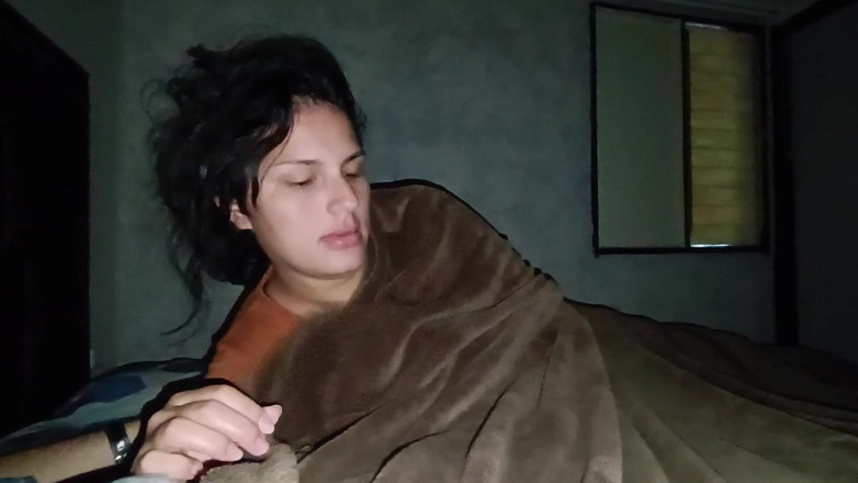 Scarletttejones: Káva s mlékem v ústech za úsvitu