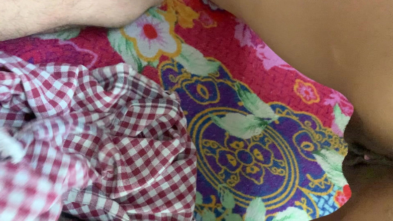 Riya mickey: Мой преподаватель в колледже рассказал мне, как сосать член