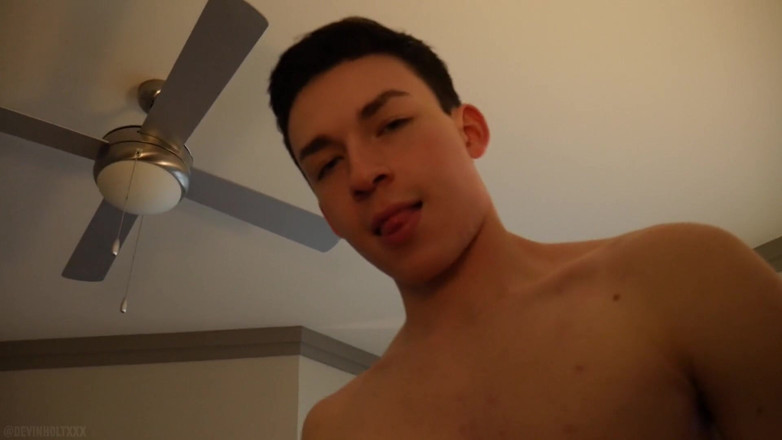 Devin Holt: 我和你一起撸管 第一人称视角 asmr