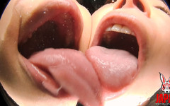 Japan Fetish Fusion: Pov khạc nhổ điên cuồng: 2 lưỡi, 1 ống kính, bạn choáng ngợp trong...