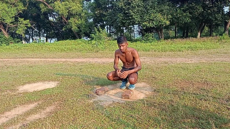 LinearOrnament35: Pump up Six Cubes and Strengthen Your Penis