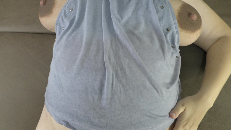 Milky Mari: Esposa embarazada mostrando su cuerpo sexy y enormes tetas! - Mari...