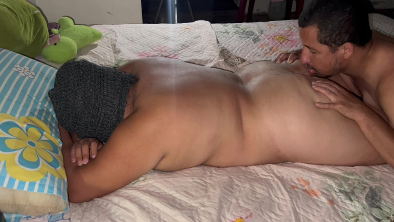 Stepmom_with_big_tits: Que Buena Mamada De Culo Me Está Dando Mi Hijastro...