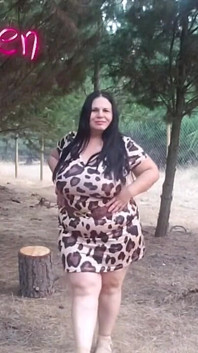 Ass Worship Sexy Stepmom Outdoors
