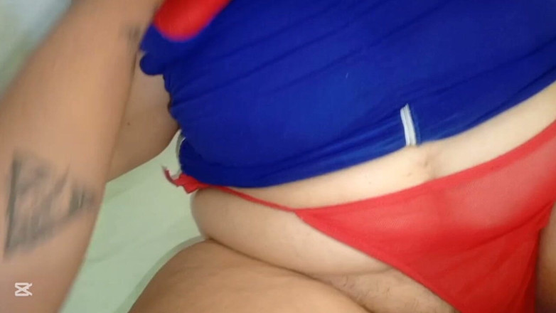 Carmenbbw: Ти впевнена, що хочеш, щоб я тебе трахнула, мачухо?