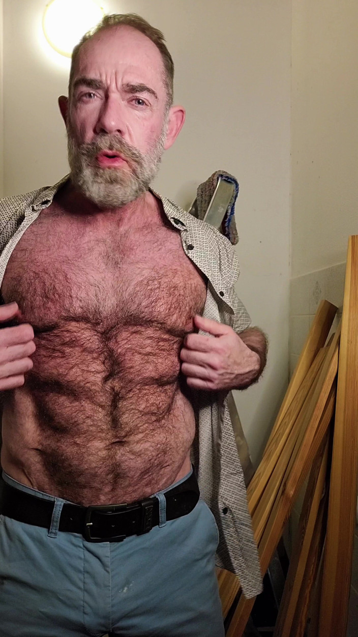 JackvanDean: Hairy Dilf Gets Caught Wanking