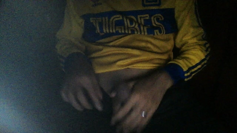 AlexAlejandro13: Martes De Fut &amp; Cum