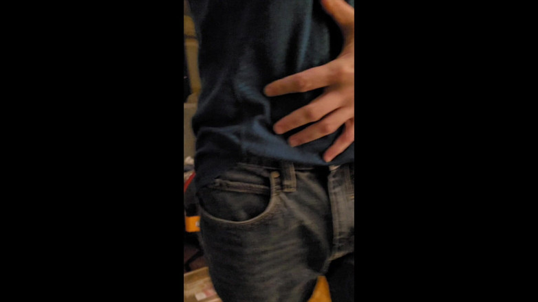 ABDL Diapers by Norsken77: Membuka kantong kencing di balik celanaku!!