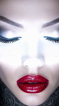 Screen Over Skin Stroke for the Glow, Freeze for Flesh