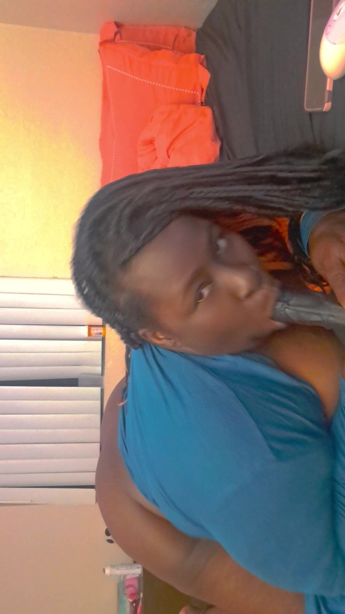 AngelMoca: Déjame garganta profunda de esa polla bebé