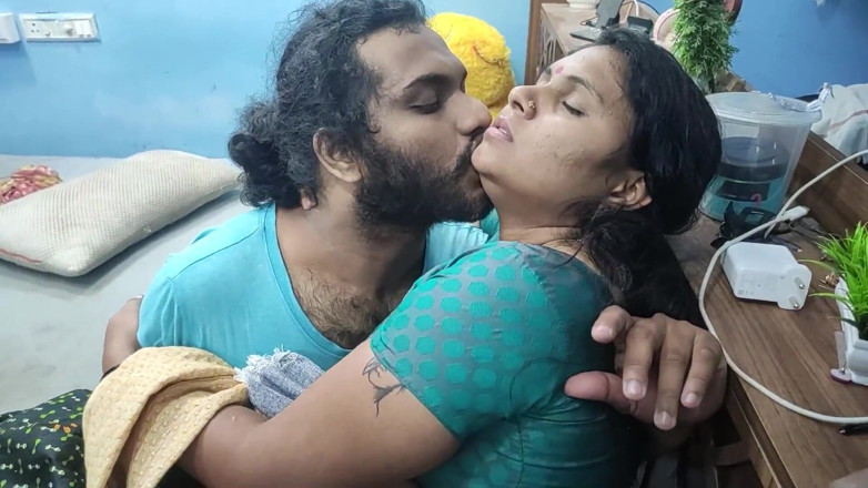 Vaigavarun45: Mallu, femme de ménage et patron, romance torride dans la...