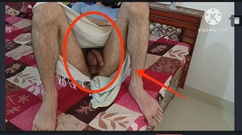 Wauw eerste keer dat ik Desi Indische pik in Lungi houd in middernacht