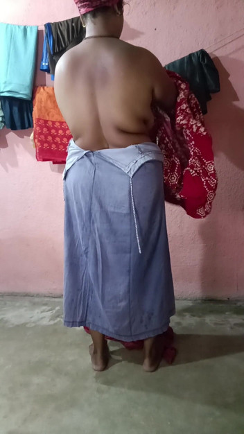 Pakhi0705: Cewek super sange ini memeknya sampai muncrat setelah mandi 2